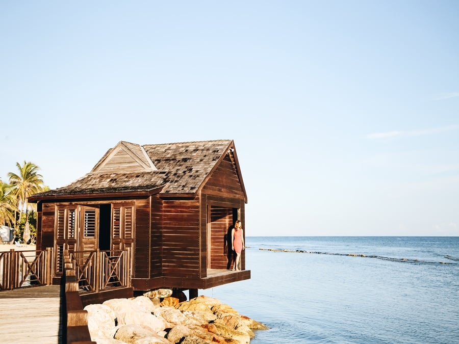 Cabin on the Beach Feature