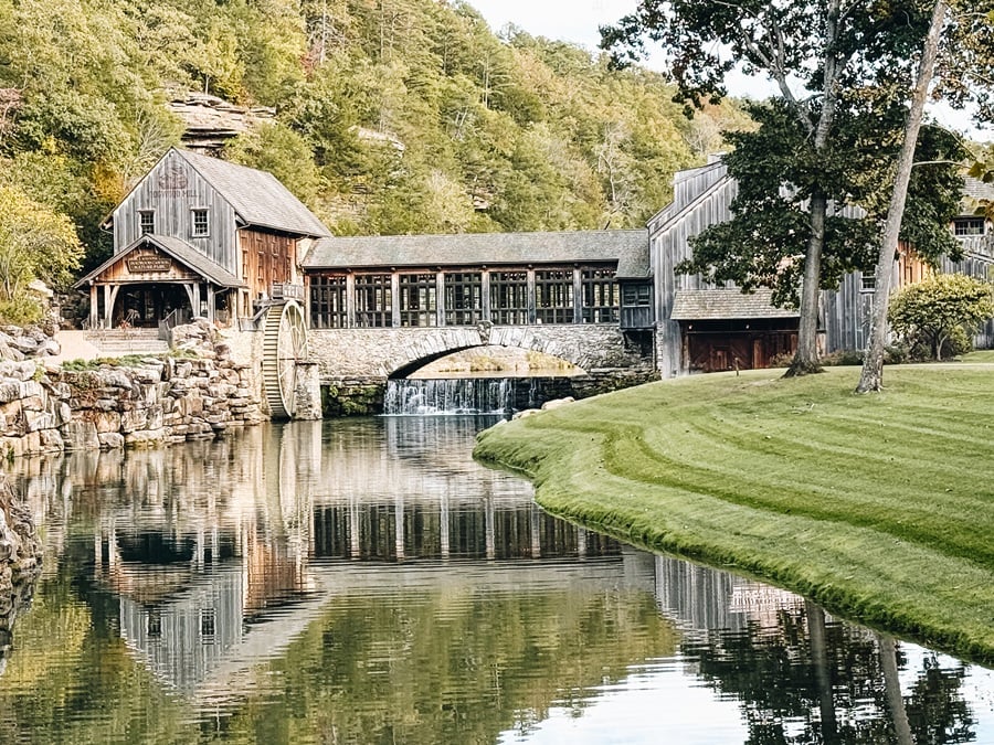 Dogwood Canyon Nature Park